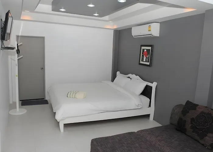 Rimnamphotharam Resort Ban Bang Khayaeng